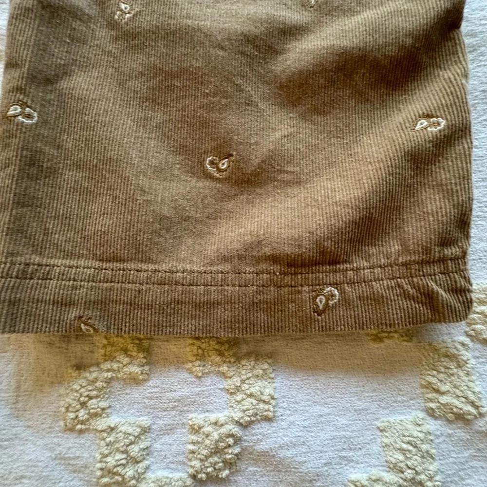 Vans x Panda collab wide leg corduroy pant. Camel. Size 30. Great condition. - Picture 7 of 12